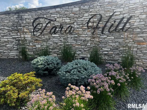 2001 W Laurel St, Springfield, IL 62704