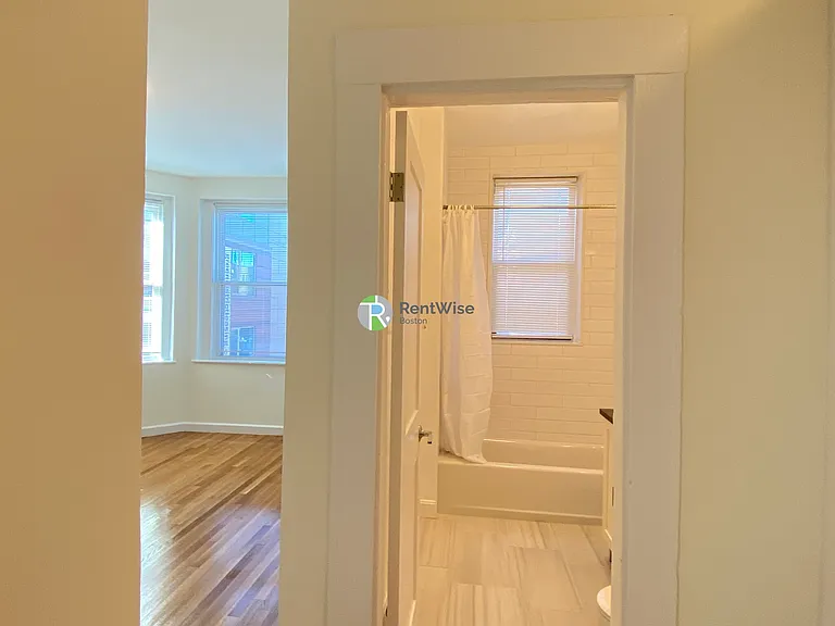 1292 Commonwealth Ave #22 — Photo 16