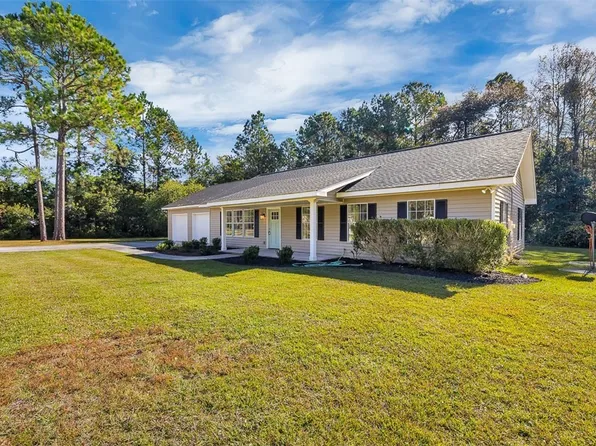 1601 Redfish Dr SE, Darien, GA 31305