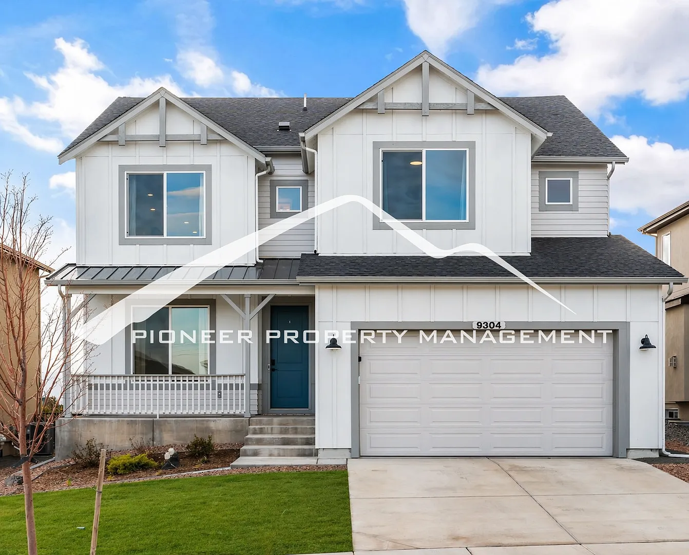 Breathtaking Pikes Peak Views in Desirable Wolf Ranch - 4 bedroom, 3 Full Bath, Office and Loft, ... — Photo 2