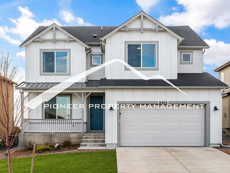 9304 Bugaboo Dr — Photo 1