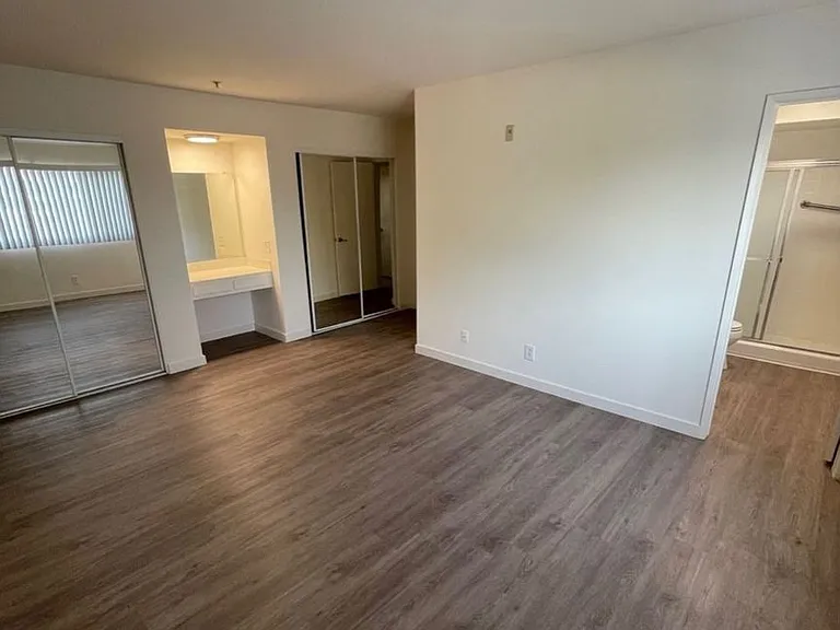NAT - Natick Villas — Photo 10