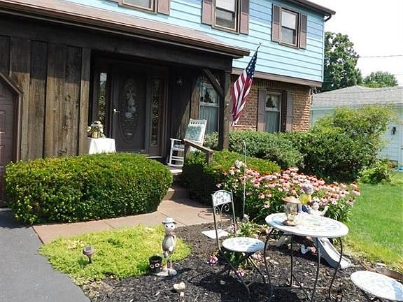 2nd image of 1292 Meadow Ln