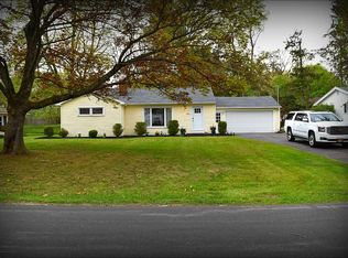 214 Alaimo Dr, Rochester, NY 14625