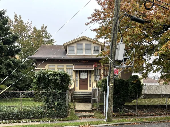 4 Fingerboard Rd, Staten Island, NY 10305