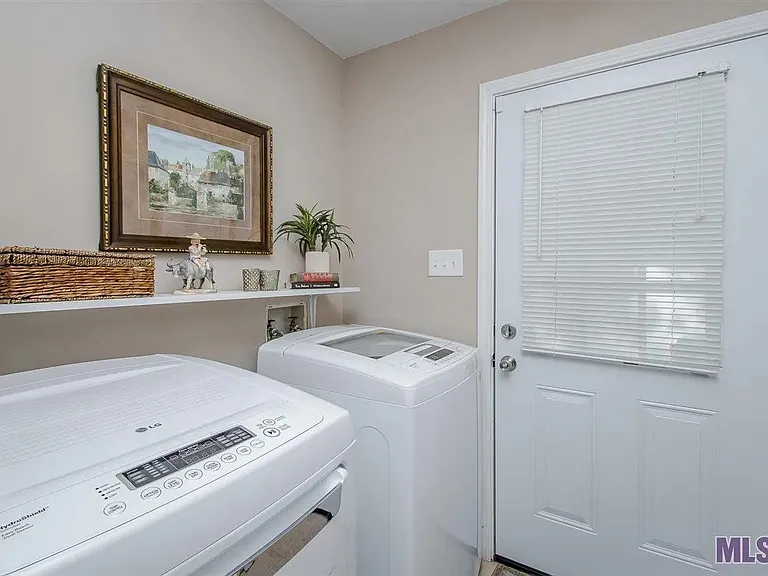 5245 Cumberland Cove Dr — Photo 12