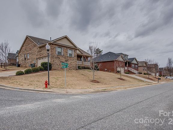 4th image of 4957 Timberline Ln