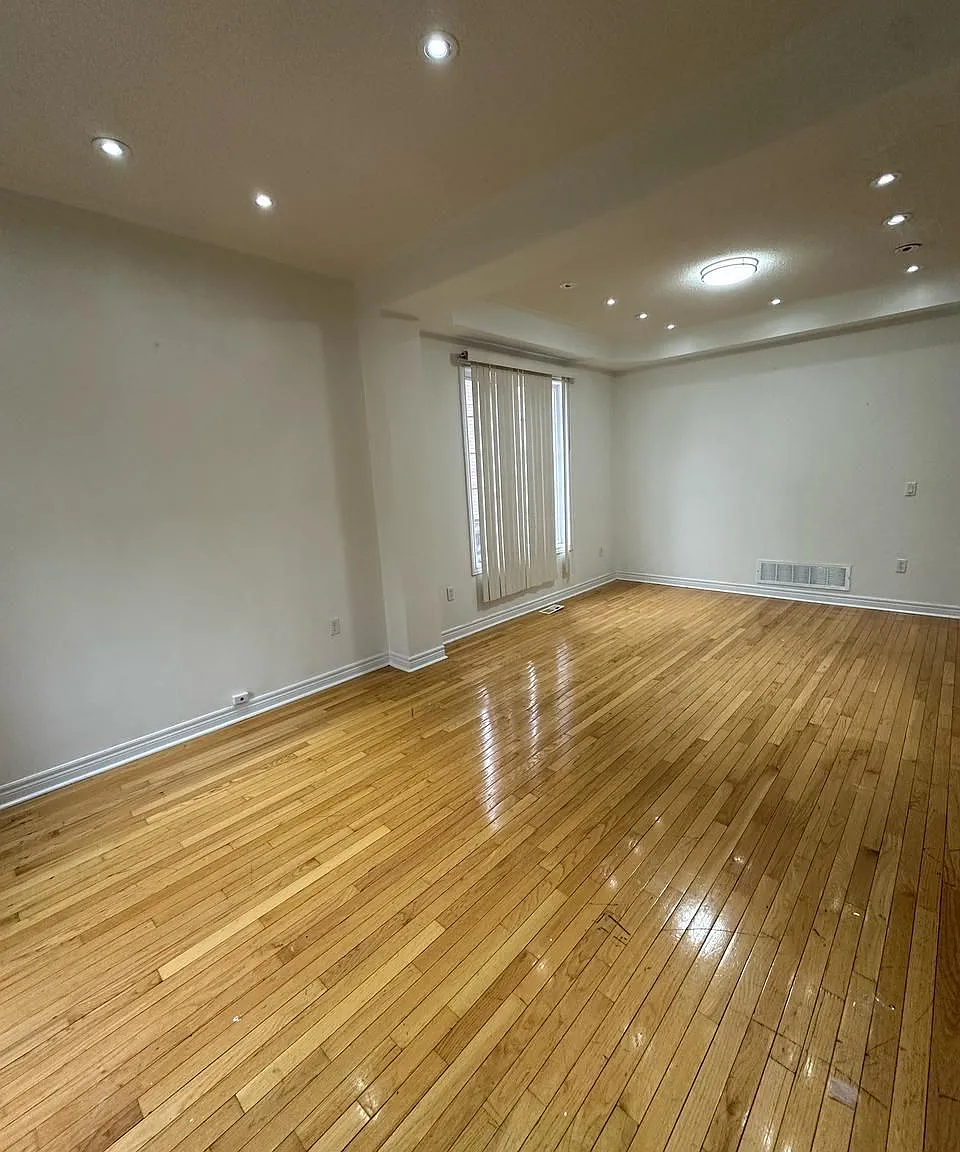 4 bed, $3,800 — Photo 3