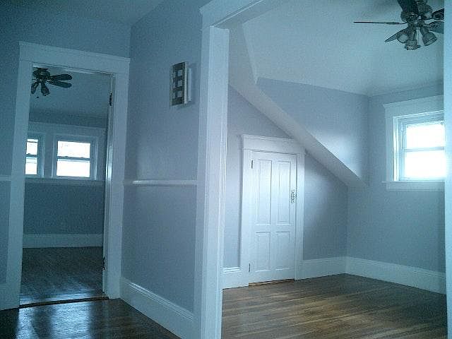 Living room/ Bedroom