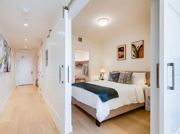 400 S Broadway Ave #904, Los Angeles, CA 90013