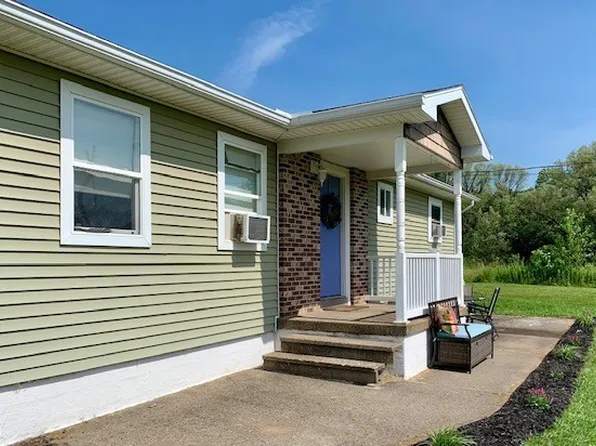 1003 County Route 8, Fulton, NY 13069