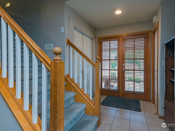 3rd image of 600 Tufts Avenue E