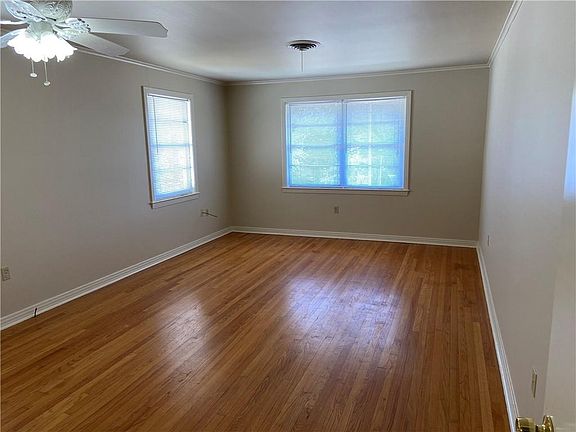 3rd image of 7010 Milne Blvd