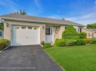 95 Mansfield Dr, Brick, NJ 08724