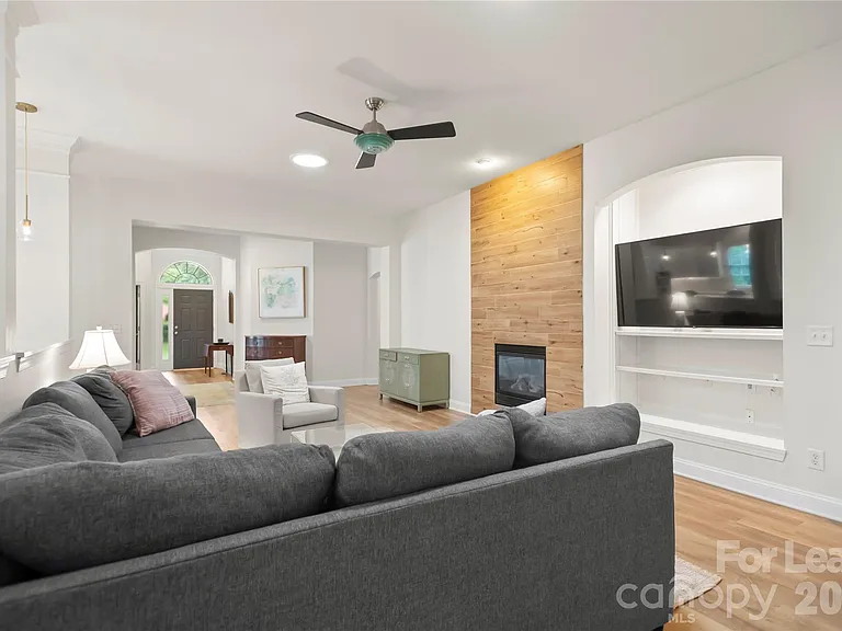 8804 Brentfield Rd — Photo 5