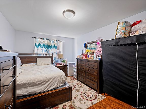 3rd image of 710 Saint Ouen Street