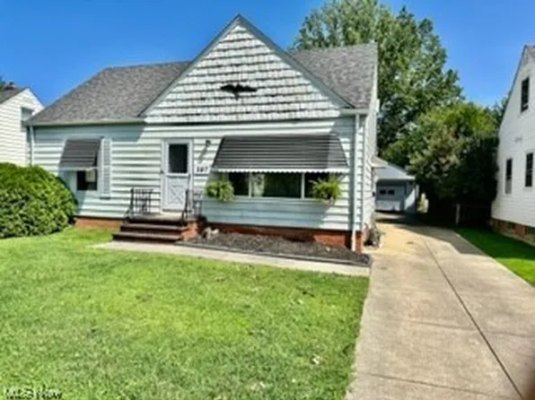 387 E 271st St, Euclid, OH 44132