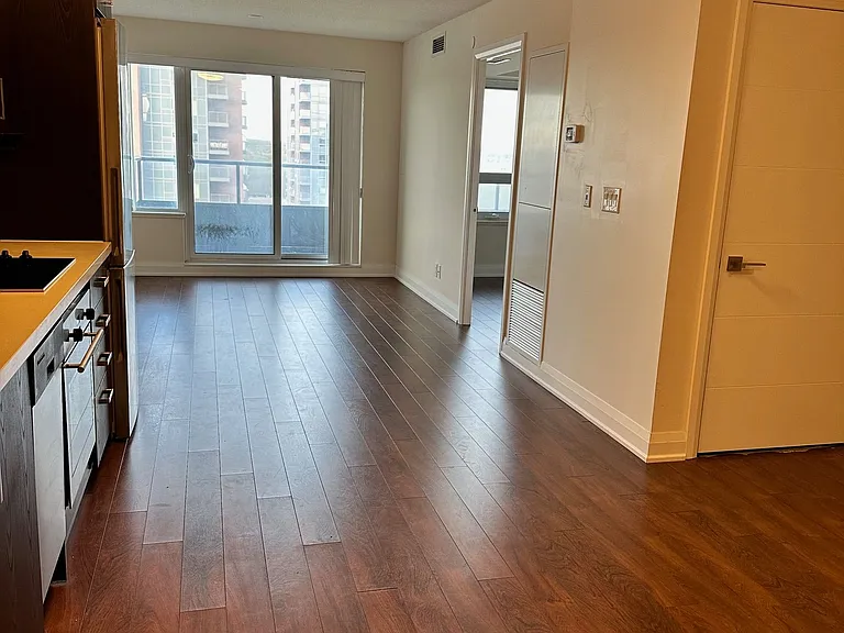 18 Uptown Dr #1703 — Photo 8