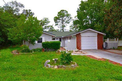 1st image of 6 Ferris Ln