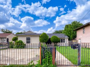 1017 Hoke Smith Dr, Dallas, TX 75224