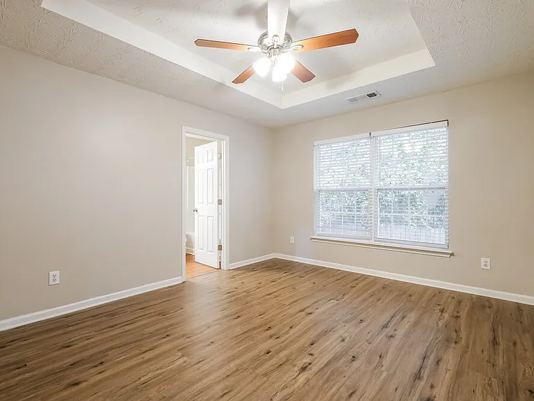 533 Arrowhead Dr — Photo 9