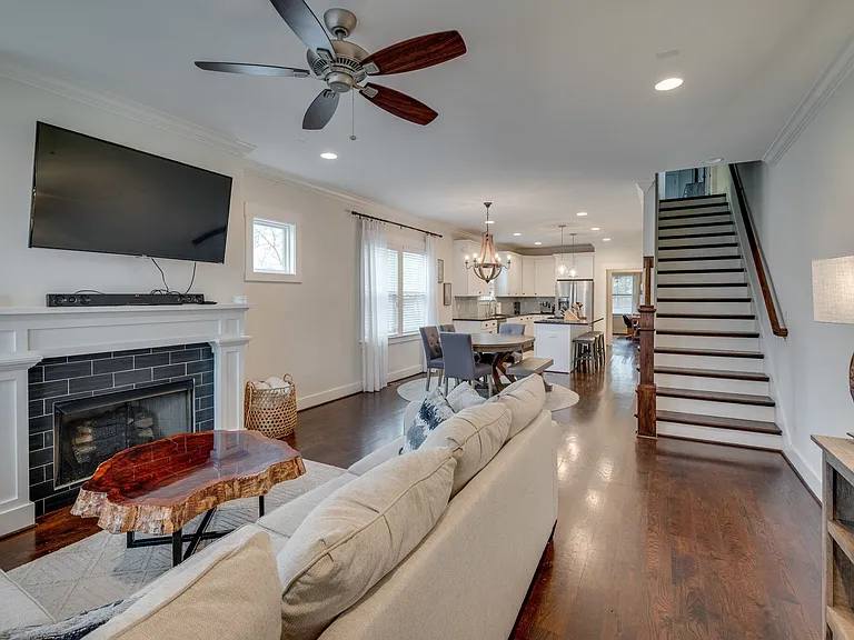 4704B Michigan Ave — Photo 43