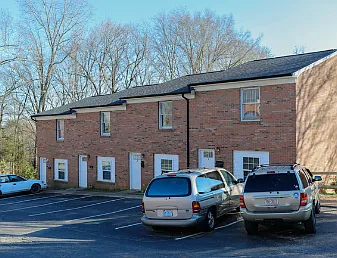 2 bed, 1.5 bath, 1088 sqft, $995 — Photo 2
