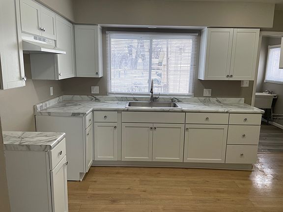 2nd image of 20411 Williamson St