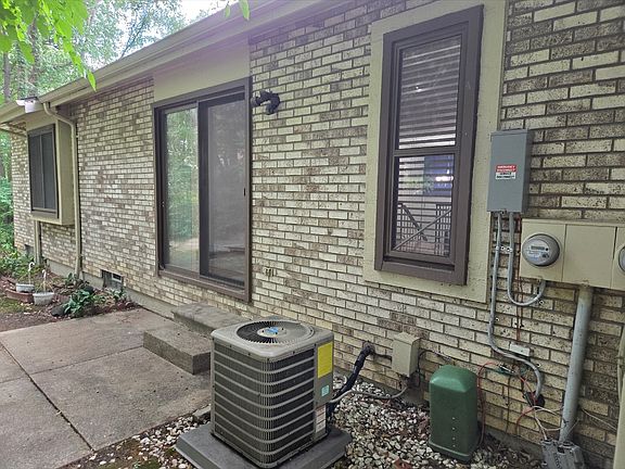 3rd image of 417 Forest Dr