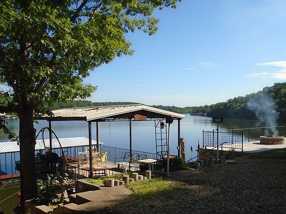 Patio - 14 X 22 feet 
