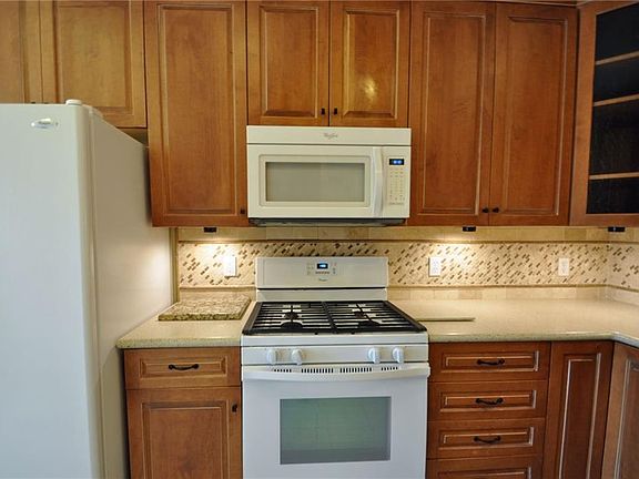3rd image of 9440 Saw Mill Dr