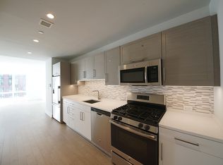 555 10th Ave APT 33F, New York, NY 10018