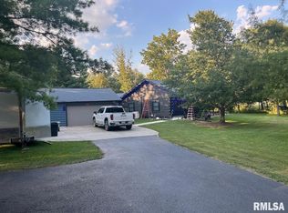 535 Jostes Rd, Rochester, IL 62563