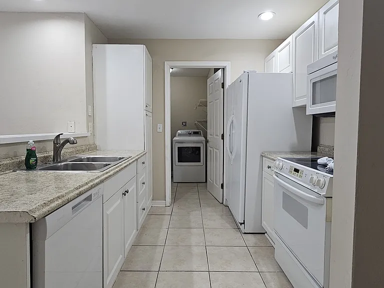 3024 Santa Barbara Blvd #3024 — Photo 6