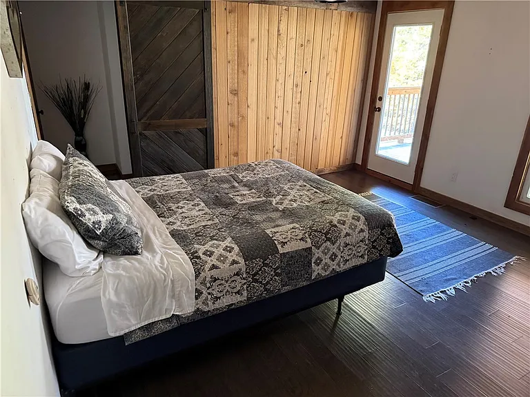 348 N Port Bass Dr — Photo 3