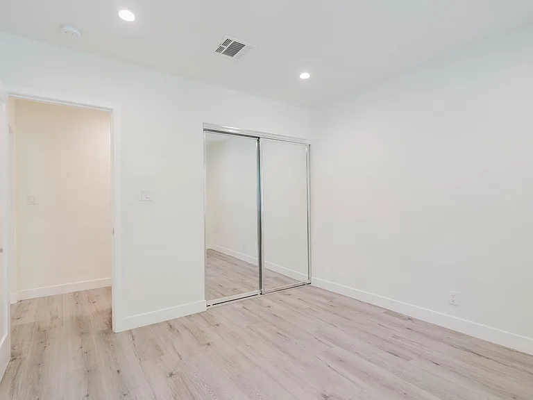 1700 N Fairview St #1708 — Photo 13