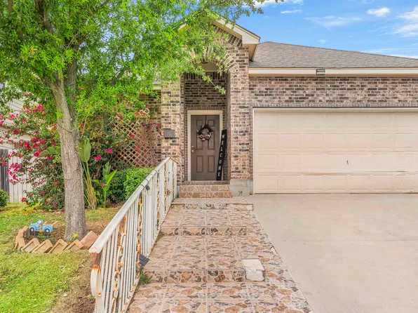 11334 Sierra Gorda Dr, Laredo, TX 78045