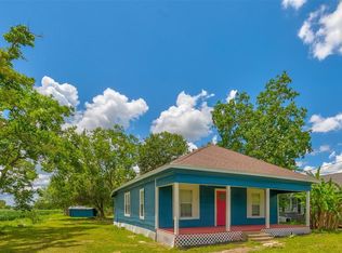 402 Stavena Rd, Wharton, TX 77488
