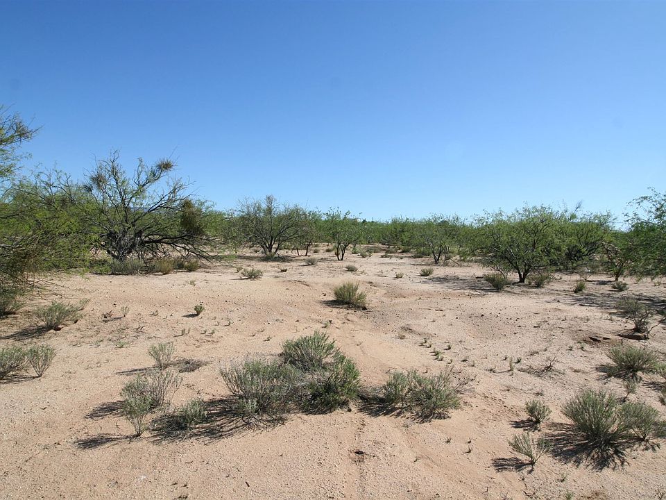 1st image of 16371 W Honeysuckle Farm Pl #27