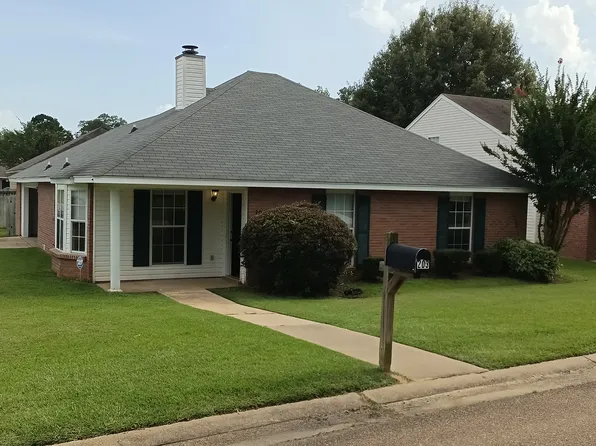 203 Sunchase Dr, Brandon, MS 39042
