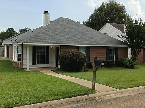 203 Sunchase Dr Photo 1