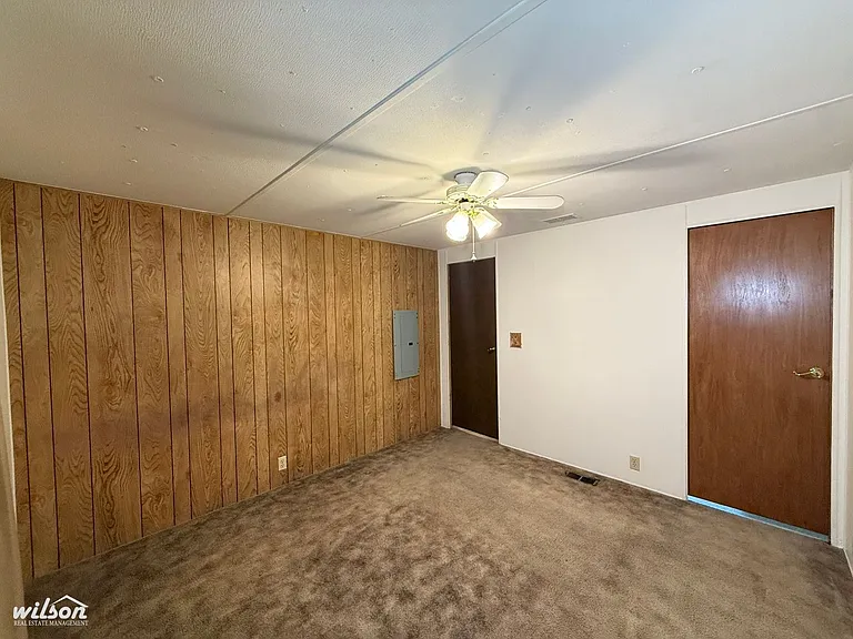809 W Washington Ave — Photo 13