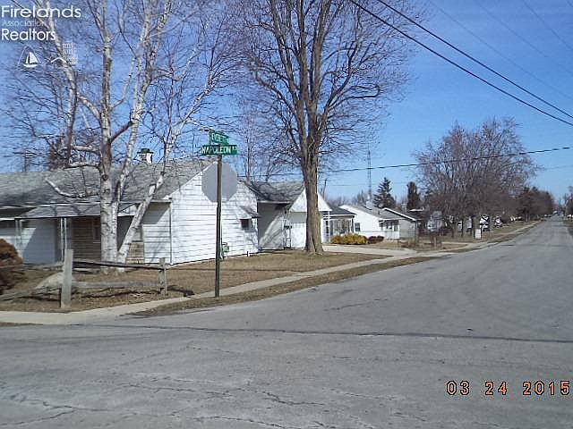 2nd image of 2252 Napoleon Rd