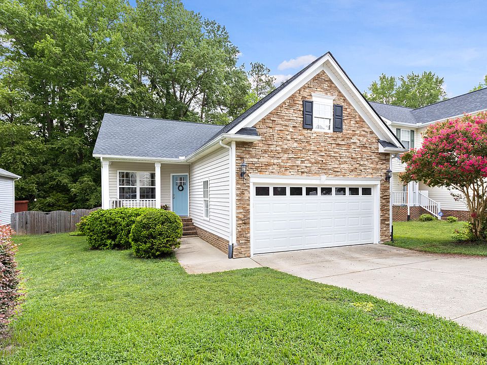 1st image of 117 Christine Ct