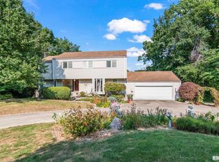 49 Frontier Lake Dr, Springfield, IL 62707