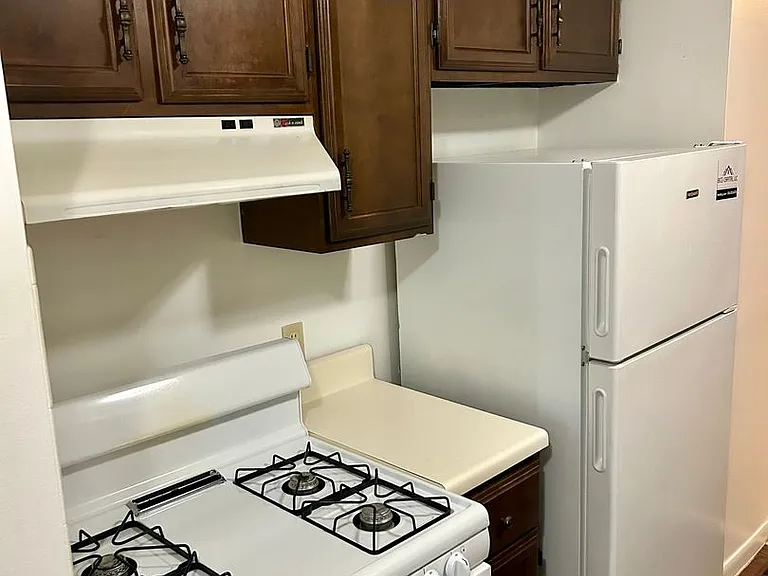 65 Sunset Dr — Photo 3