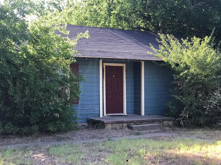 720 Rose St — Photo 1