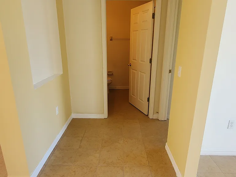 148 Columbia Dr — Photo 20