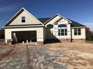 110 Millstone Dr, Campobello, SC 29322