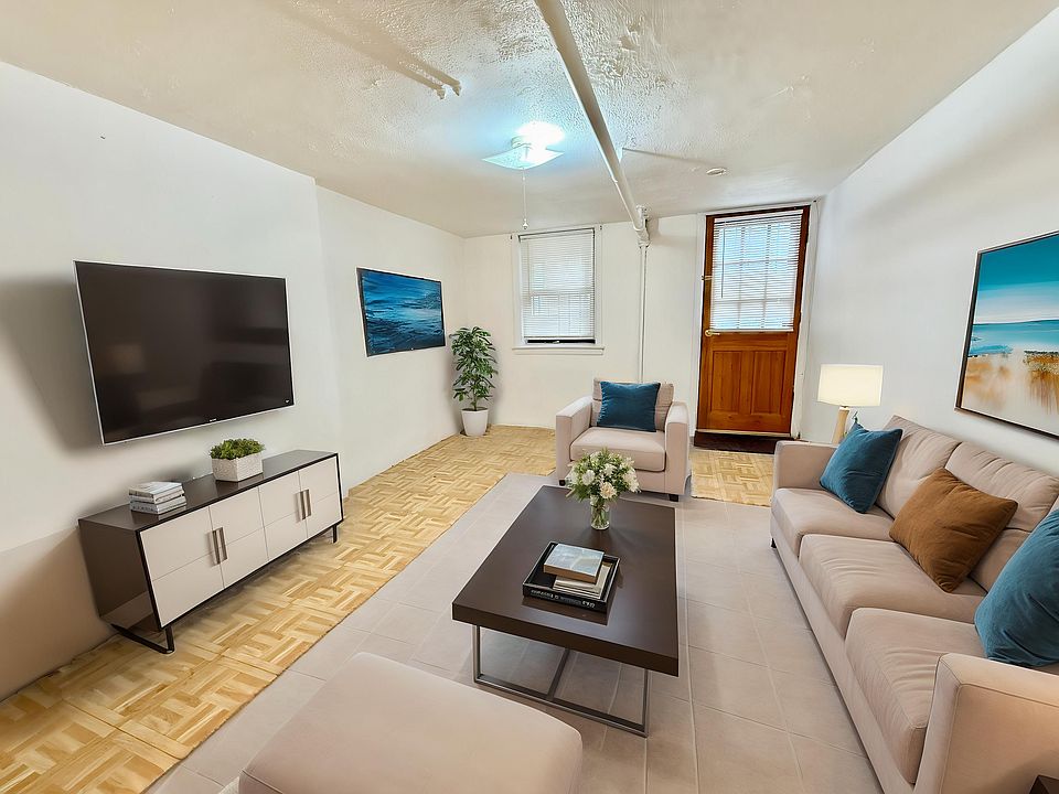 1st image of 3233 32nd St Floor 1